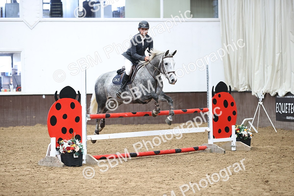 SBM_002745 - Class 13 - Blue Chip Pony Newcomers 1.00m Open