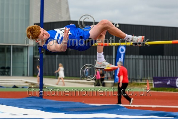 Age25SAT-914885 - Field Male