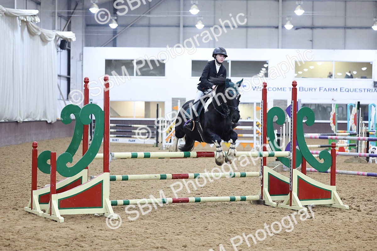 SBM_003352 - Class 11 - Blue Chip Pony Newcomers - 1.00m Open