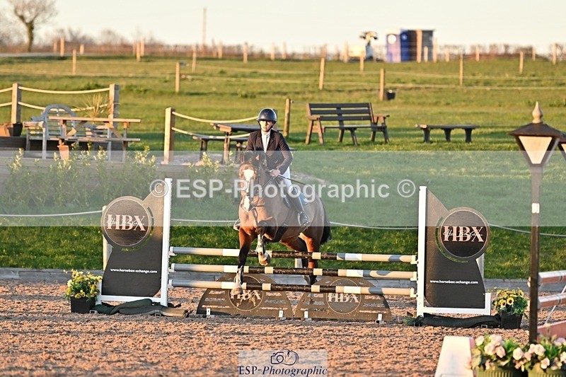 250401-192201-00987 - 90cm Classes