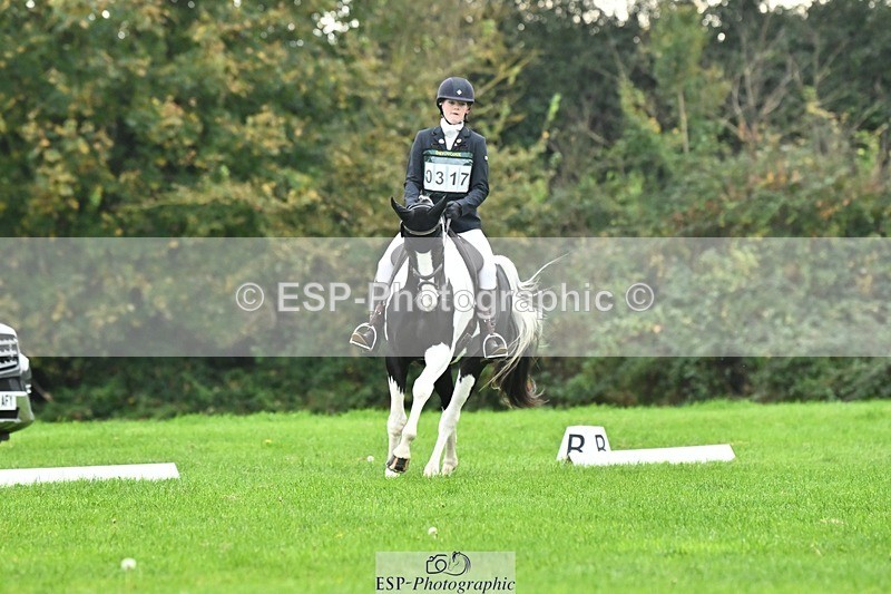 241024-114103-02441 - 317-Maddy.Greenaway-SPECIAL.VAN.DE.SMEDENPOORT