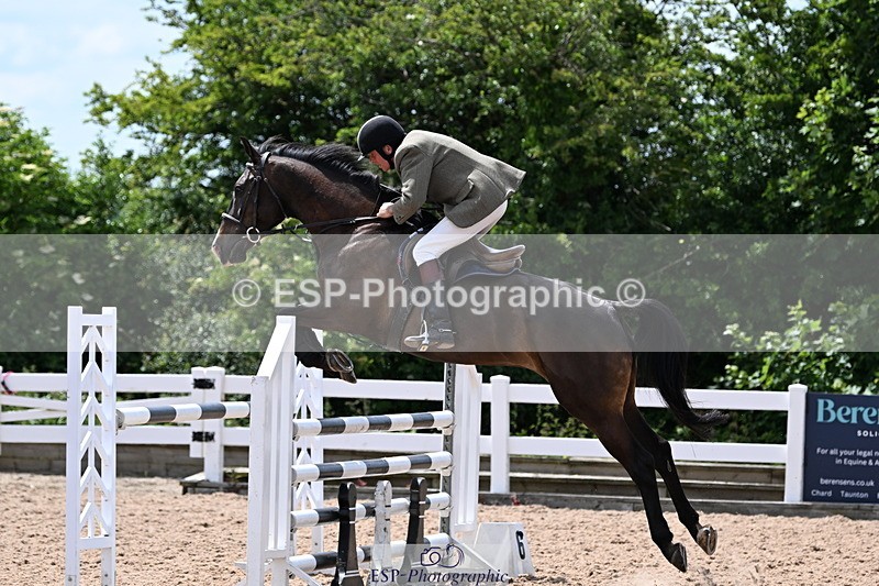 240619A-143359-00638 - Cls 4 Snr Newcomers and 1.10m Open