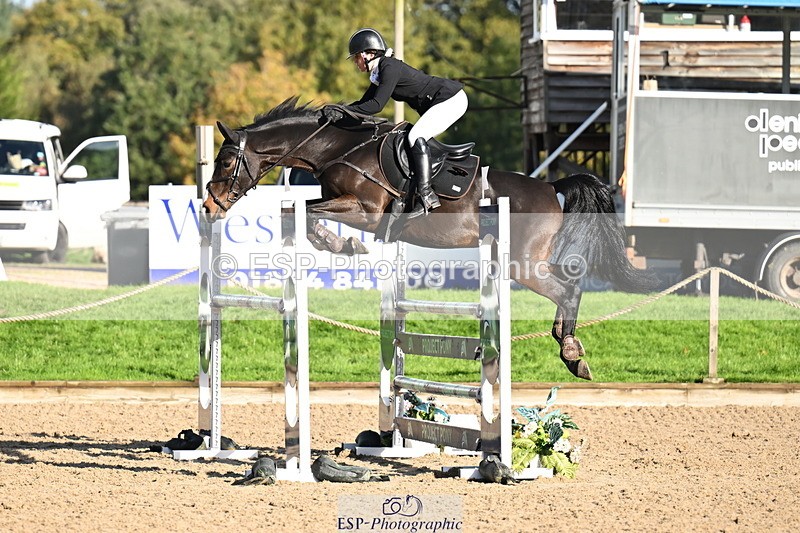 251024A-104538-06563 - B-148-Tarka.Abraham