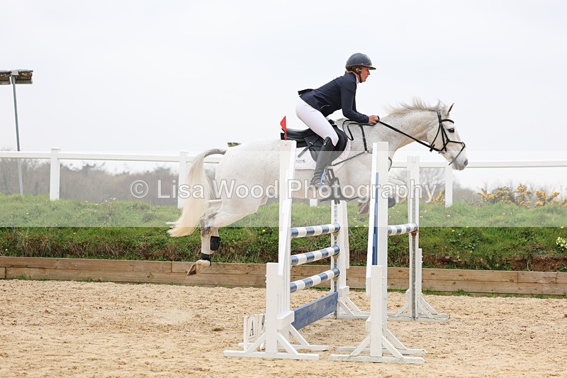 3E7A7577 - Class 8: Senior Newcomers/1.10m open