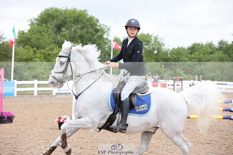 240630A-113836-12702 - Cls 31 Discovery and 90cm Open