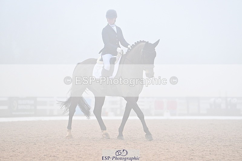 240217A-124749-02303 - 119-Shona.Mclauchlan-Diamond.Darco