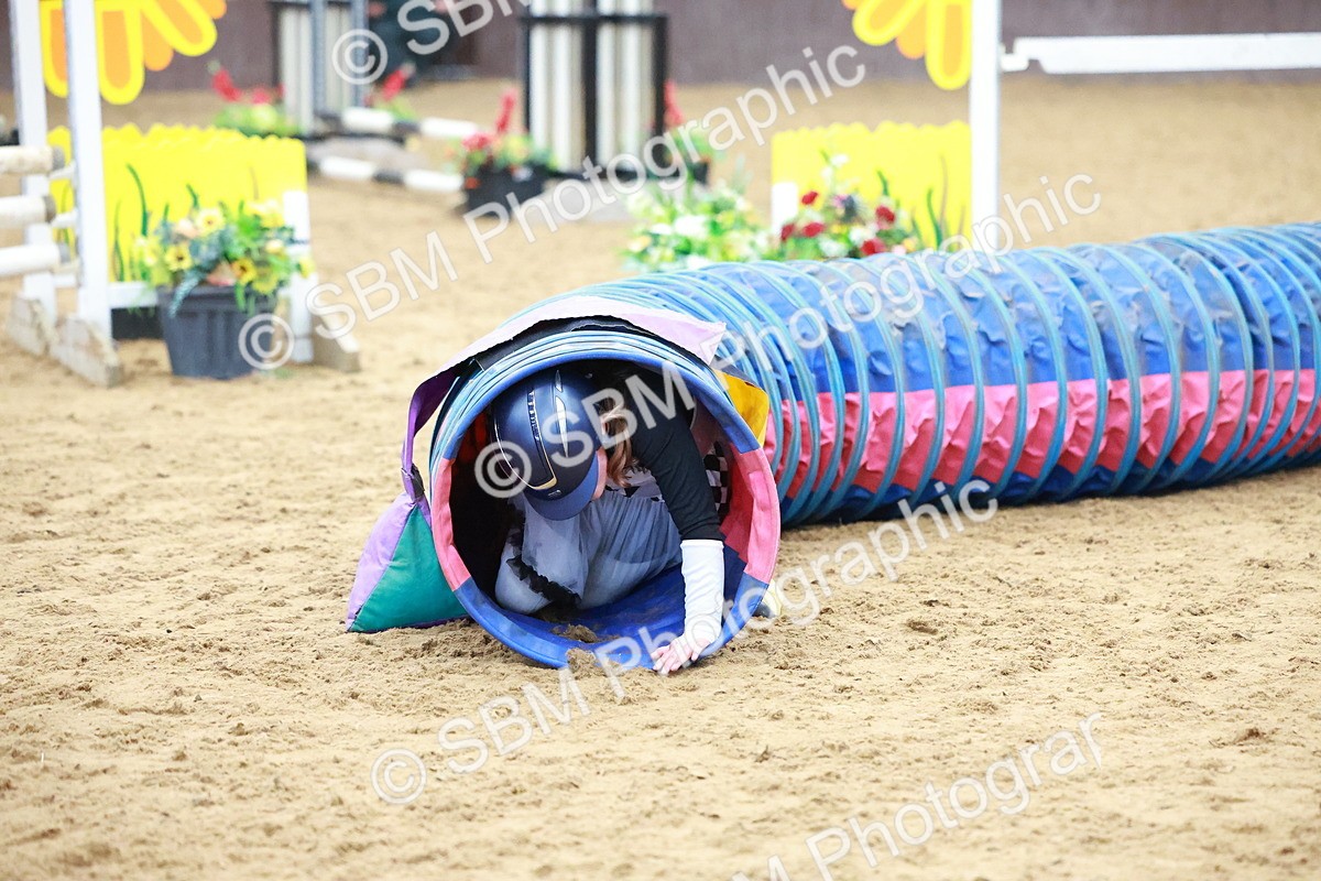 SBM_001673 - Class 3 - Horse & Hound (60cm)