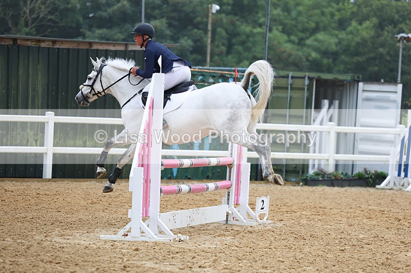 3E7A5307 - Class 4: Senior British Novice/90cm open