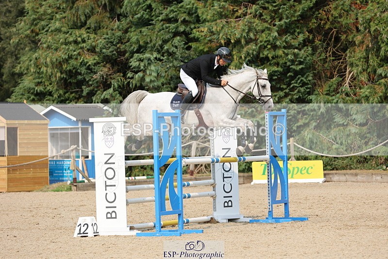 250816A-154000-02529 - Cls 8 Snr Newcomers