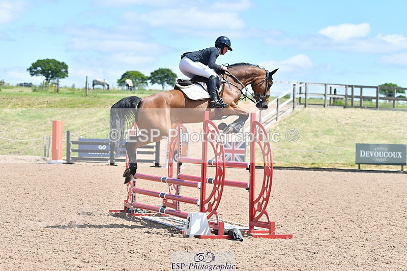 240609A-122550-05157 - Cls 18 Snr Newcomers and 1.10m Open