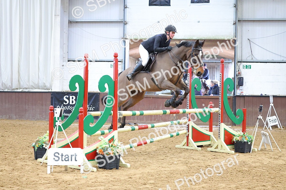 SBM_009879 - Class 21 - Nupafeed Supplements Senior Discovery/ 1m Open - First Round (1.00m)