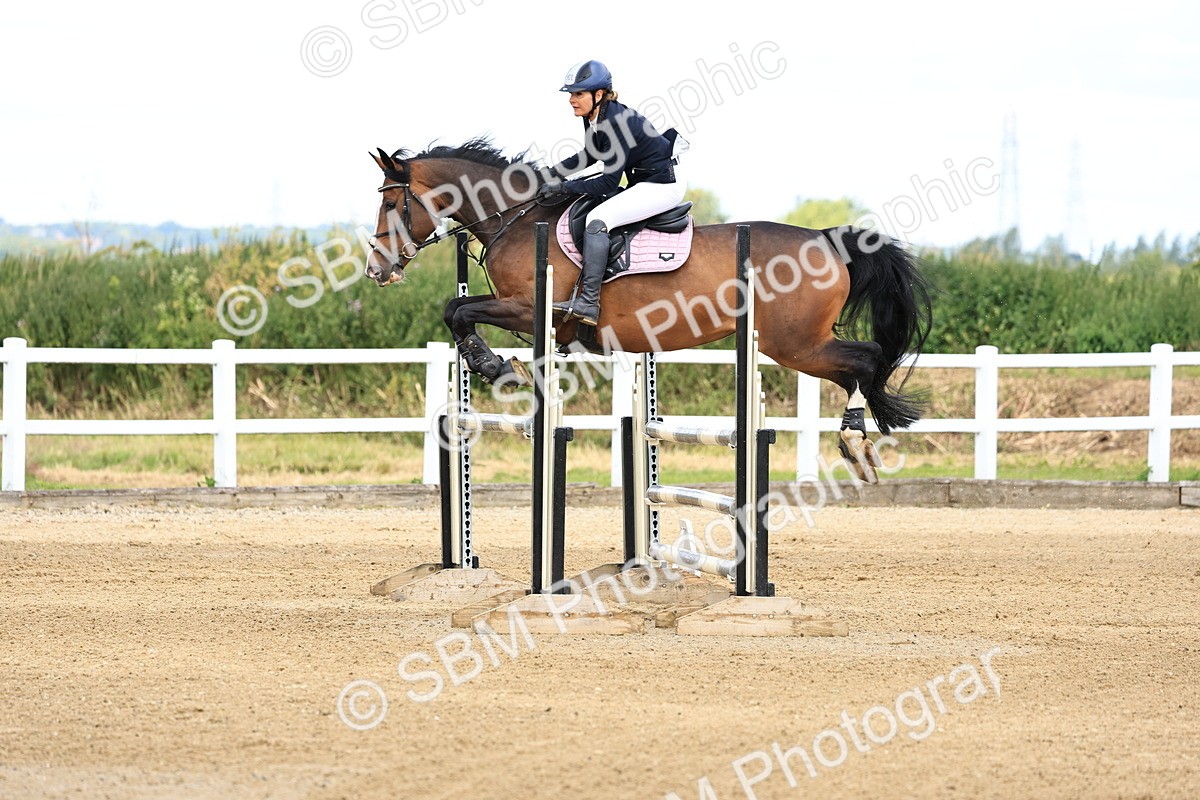 SBM_003877 - Class 10 - Senior 1.05m Open