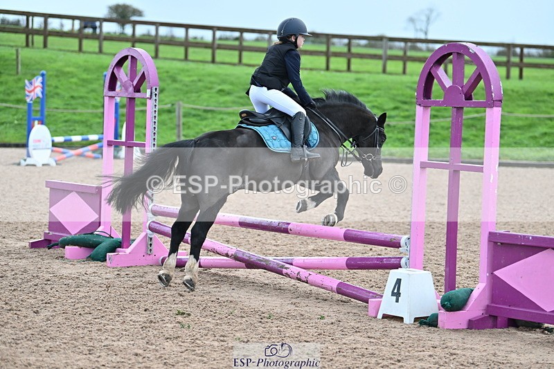 231029A-094326-02493 - 60cm Club and Schools