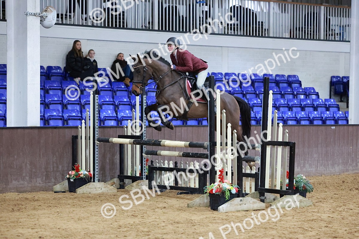 SBM_007424 - Class 24 - Nupafeed Supplements Senior Discovery/ 1m Open