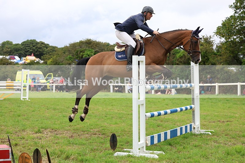 3E7A8629 - Class 8: Senior Foxhunter/1.20m open