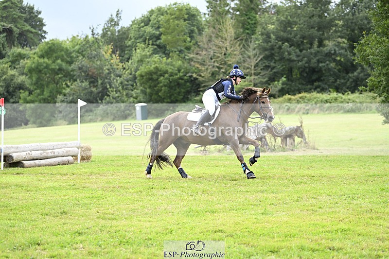 240825X-171942-37715 - 80cm XC 16.30 to 17.30