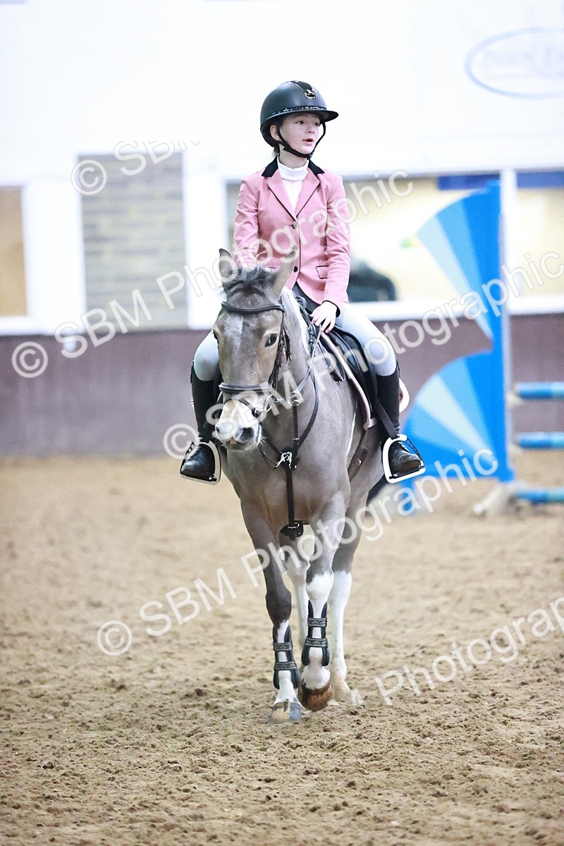 SBM_001822 - Class 9 - Pony Intro 75cm