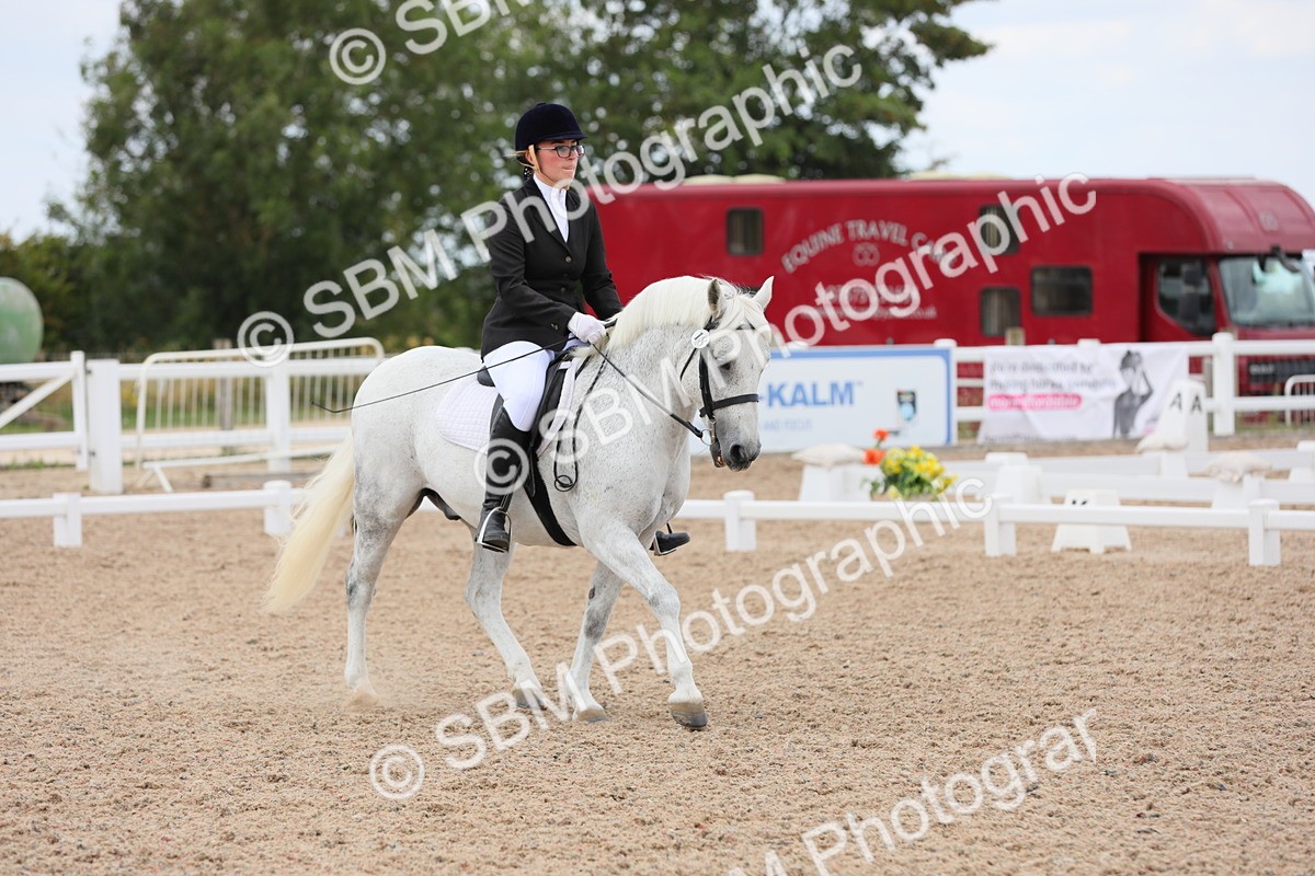 SBM_05657 - Class 32 Novice 1