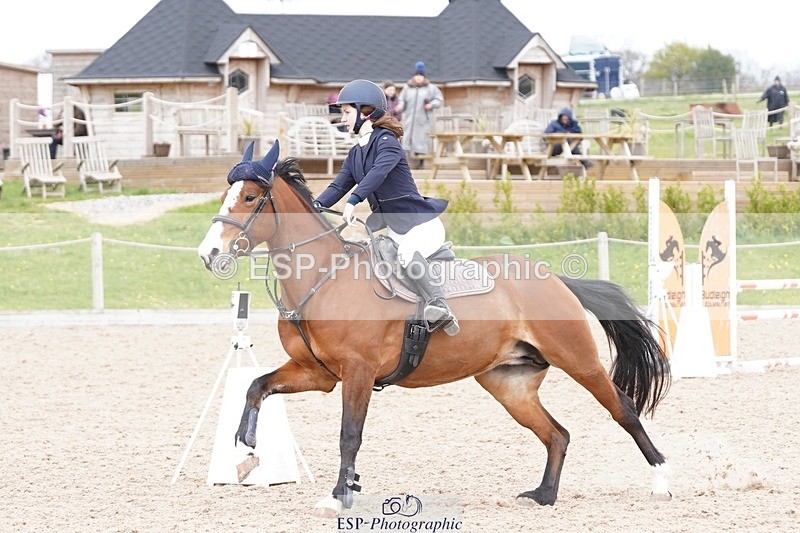 250414-134816-01003 - 90cm Round 2