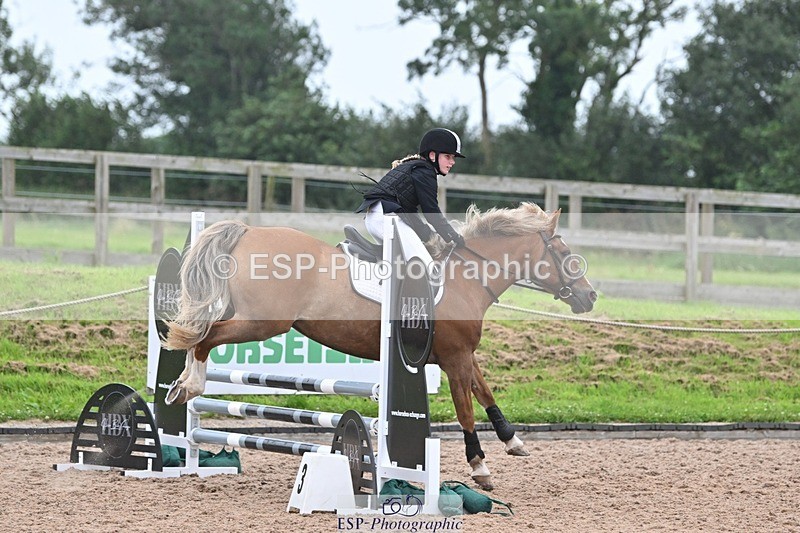 240813-185805-00814 - Classes 5 A&B & 6 80cm