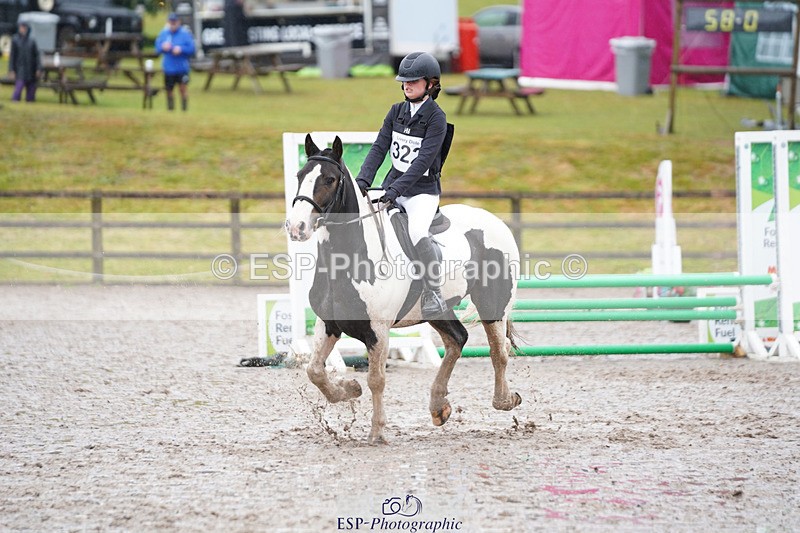 240824X-090504-20558 - 70cm Round 1 8.30 to 9.30