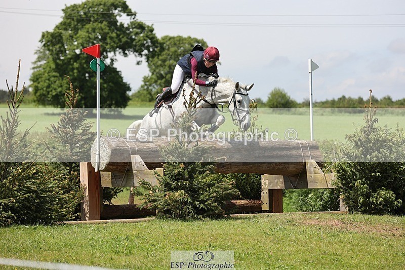 240525-134656-14492 - 156-JAG_WOMANIZER_LADY-Beatrice_Montgomerie