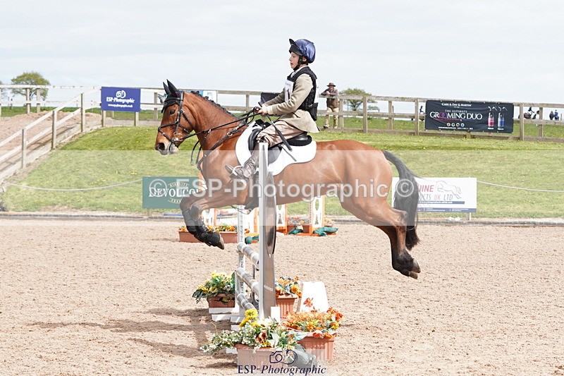 250419-134942-11096 - 711-Osbert.Stone-BALLYARD.BROUGH.LADY