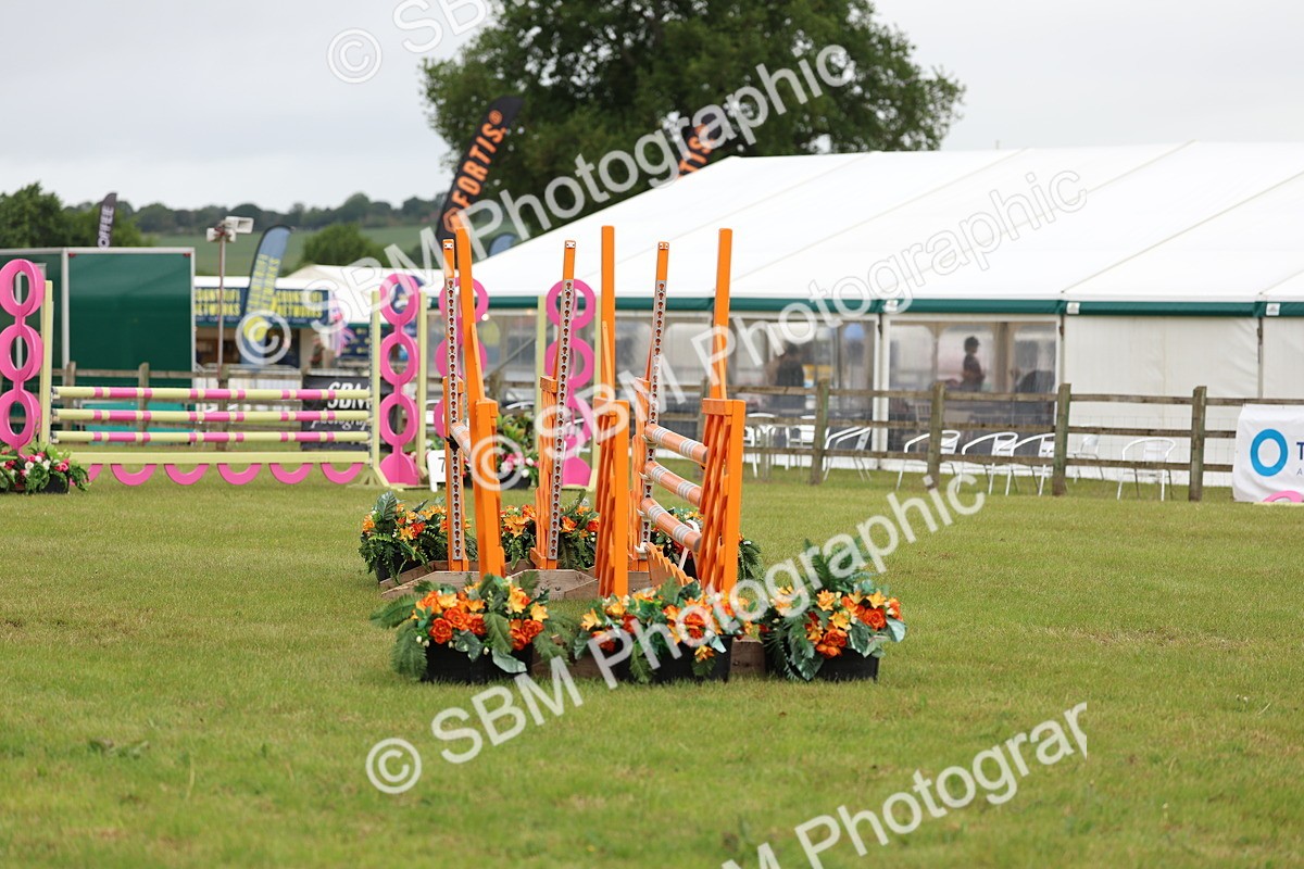 SBM_11602 - Class 205 - Tarmac Senior 1m Open