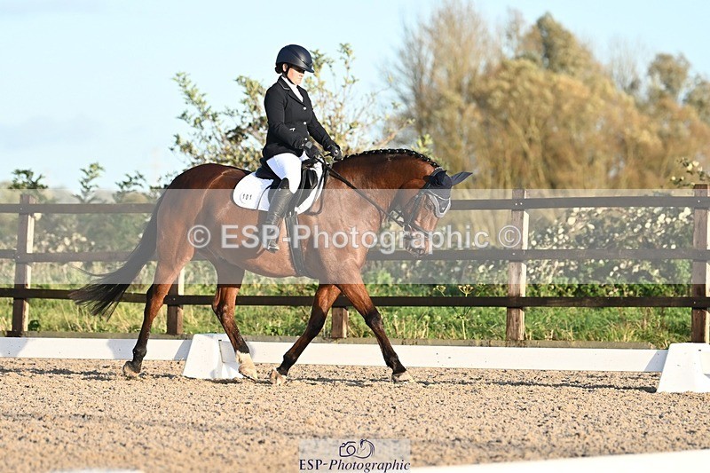 231105-152815-03817 - Cls 5 Novice 27 Start to 15.30 break
