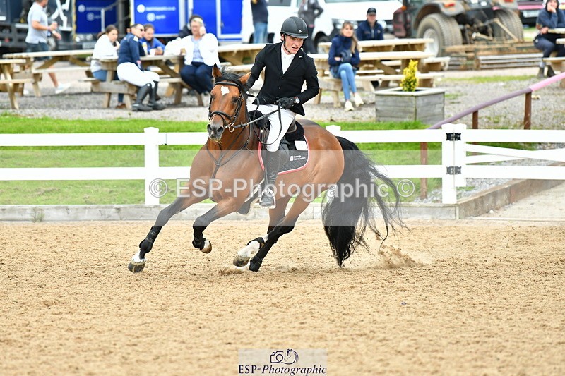 230721A-144129-07047 - Cls 22, 1 Star Gold 1.30m