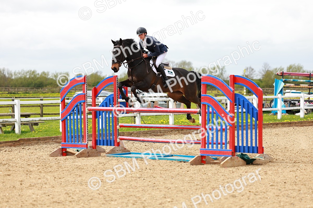 SBM_002455 - Class 10 - Senior Newcomers - 1.10m