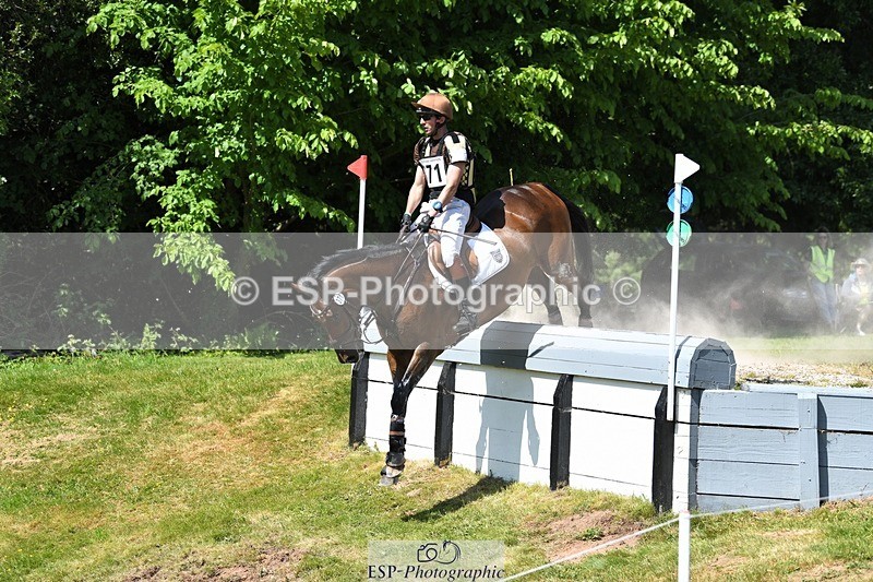 230527-153438-12450 - 371-JERPOINT_ECLIPSE-Max_Gordon-XC