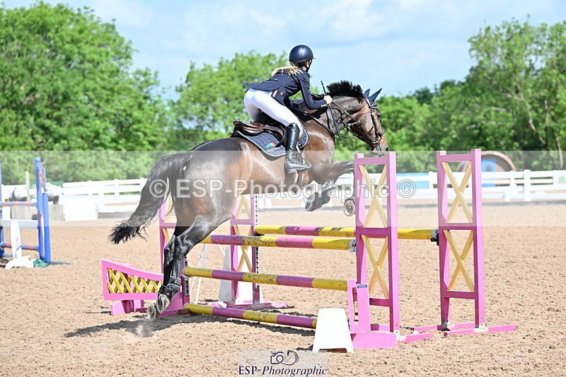 240605A-102622-00059 - Cls 1 British Novice and 90cm Open