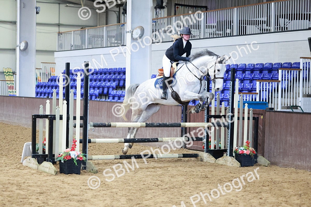 SBM_003024 - Class 9 - Equissage Pulse Senior BritiNovice/ 90cm Open