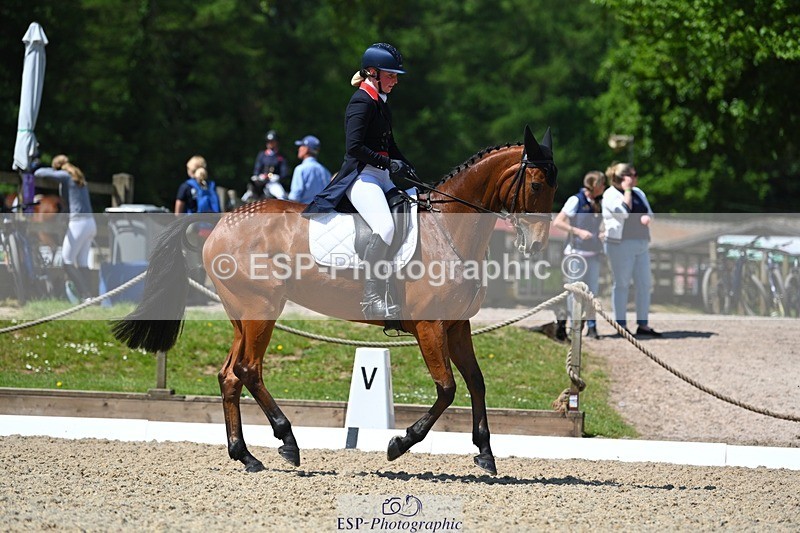 230526-115351-05872 - 471-MASTER_SMART-Tara_Dixon-DR