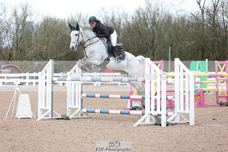 240223A-135040-01695 - Cls 5 Newcomers and 1.10m Open