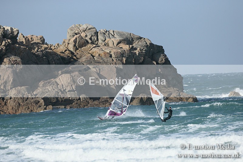 WS 020413-245 - Windsurfing