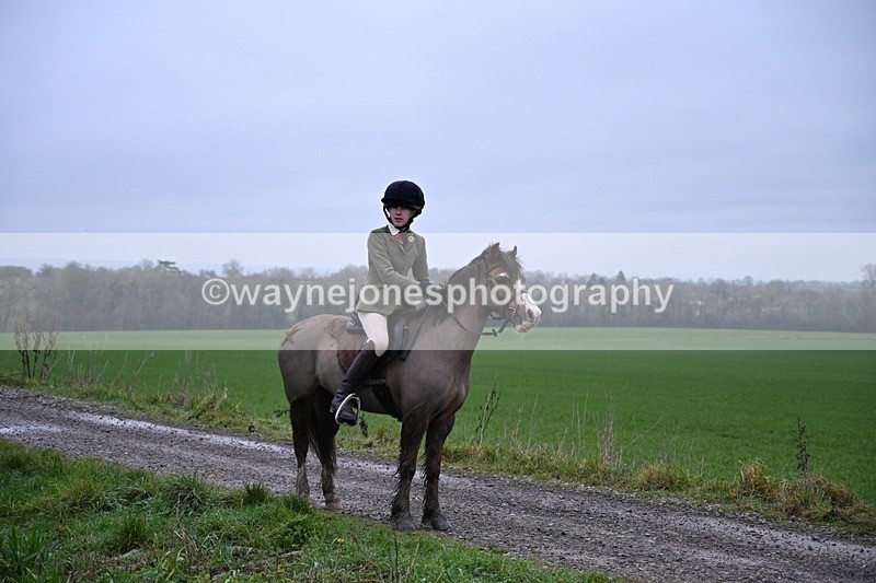 WJ7_9700 - Walk out..