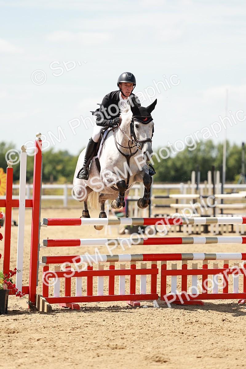 SBM_007585 - Class 3 - Senior Newcomers - 1.10m Open