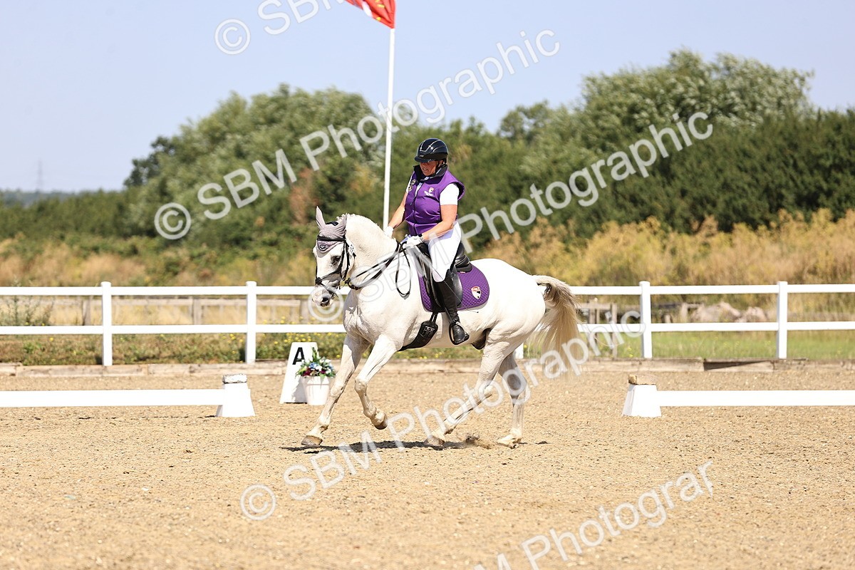 SBM_009350 - Novice 5 - 9.50-10.53