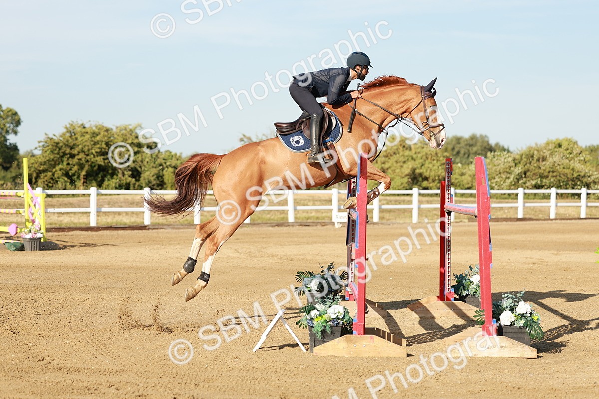 SBM_008775 - Class 6 - National 1.30m 1.40m Open Handicap