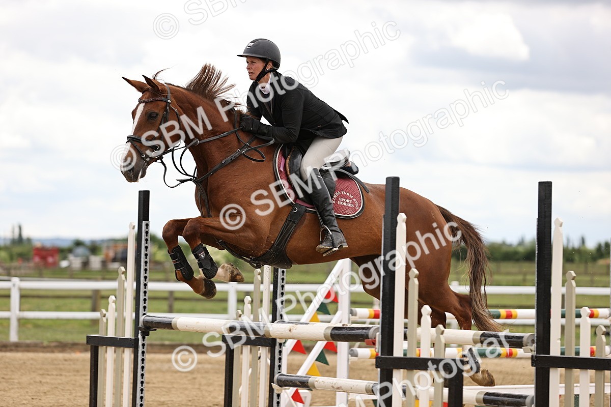 SBM_002975 - Class 11 - Senior Newcomers - 1.10m