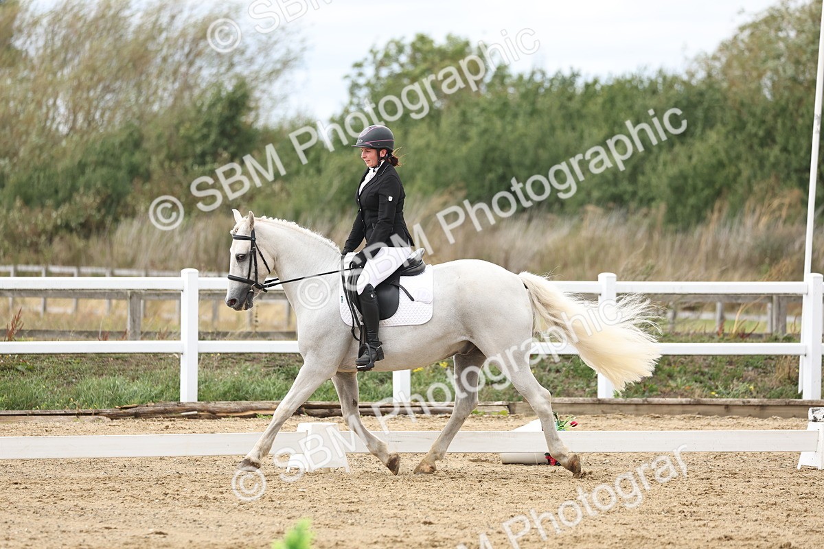 SBM_003727 - Class 8 - Novice 3 Champs