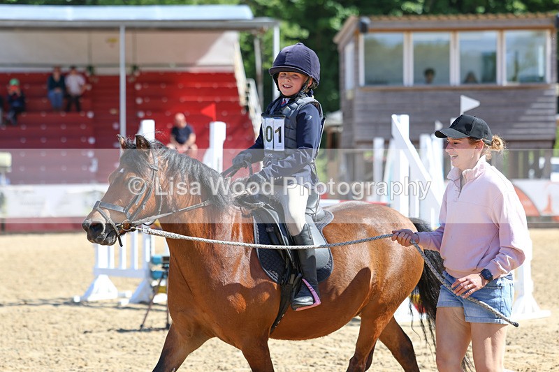 3E7A1389 - Class 1A: 40cm Lead Rein