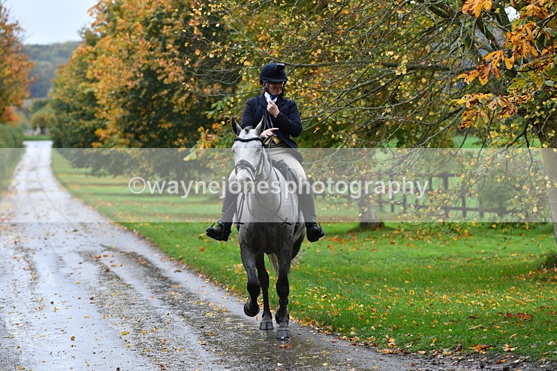 WJ5_6397 - B&B walk back for Hunt Tea !