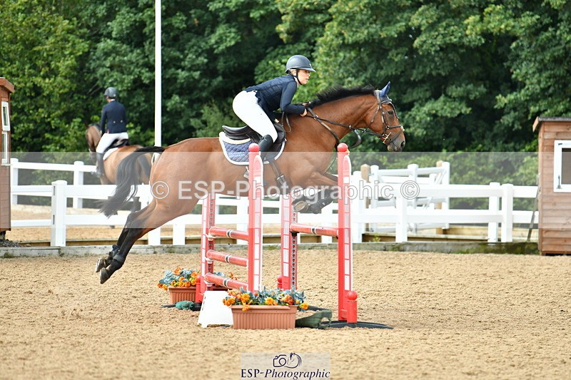 230813A-110609-11637 - Cls 40 A&B Senior Discovery & 1m Open