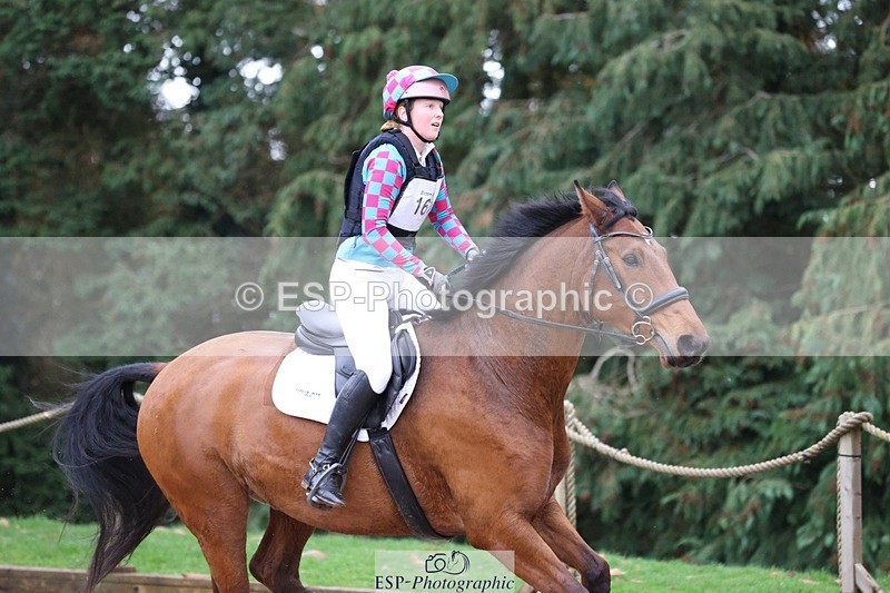 231118-141208-02186 - Cls 3 90cm