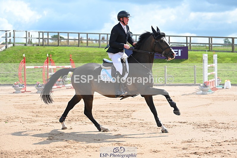 230721A-105054-05463 - Cls 6, 2 Star Medium 1.35m