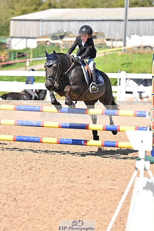 240504A-153711-02620 - Cls 22 & 23 Stepping Stones 128cm & 138cm & Under11's