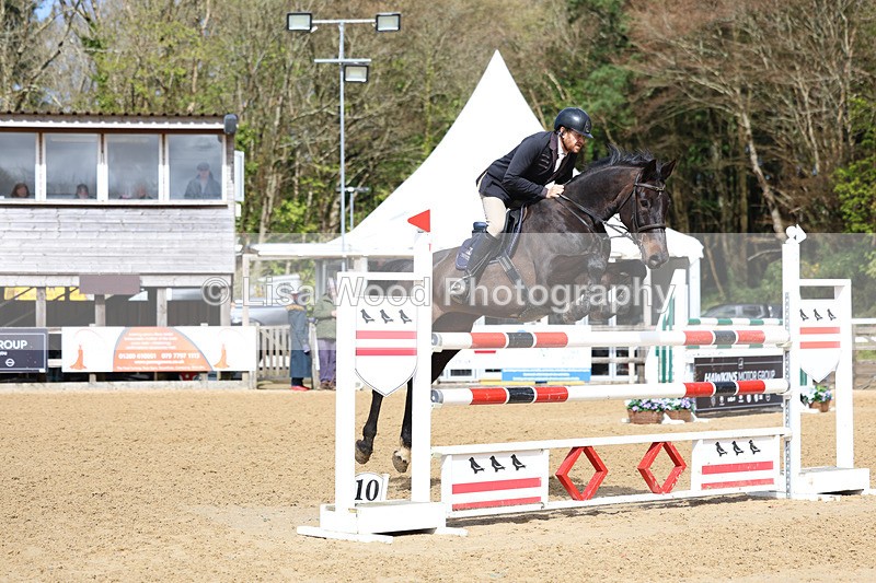 3E7A2307 - Class 8: Senior Foxhunter/1.20 open